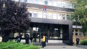 ДОЈАВА О БОМБИ У ПАРАЋИНСКОМ СУДУ БИЛА ЛАЖНА: Суд несметано наставио рад ДОЈАВА О БОМБИ У ПАРАЋИНСКОМ СУДУ БИЛА ЛАЖНА: Суд несметано наставио рад