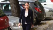 SVEDOCI SE U OČI GLEDALI ZBOG KROŠEA: Nastavljeno suđenje Dijani Hrkalović SVEDOCI SE U OČI GLEDALI ZBOG KROŠEA: Nastavljeno suđenje Dijani Hrkalović