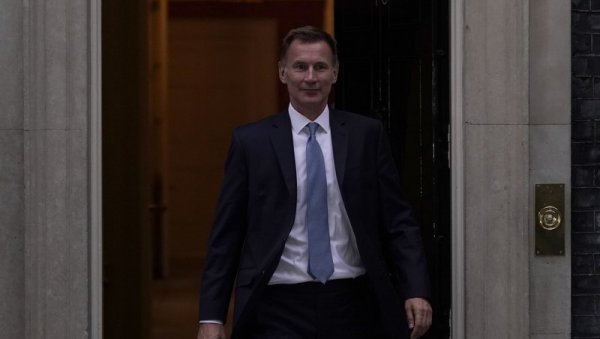ПРЕД НАМА СУ ТЕШКЕ ОДЛУКЕ: Огласио се нови министар финансија Велике Британије ПРЕД НАМА СУ ТЕШКЕ ОДЛУКЕ: Огласио се нови министар финансија Велике Британије
