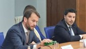 ОГЛАСИО СЕ АБАЗОВИЋ О ШВЕРЦУ ЦИГАРЕТА: Коњевић заштитник мафије у Црној Гори ОГЛАСИО СЕ АБАЗОВИЋ О ШВЕРЦУ ЦИГАРЕТА: Коњевић заштитник мафије у Црној Гори