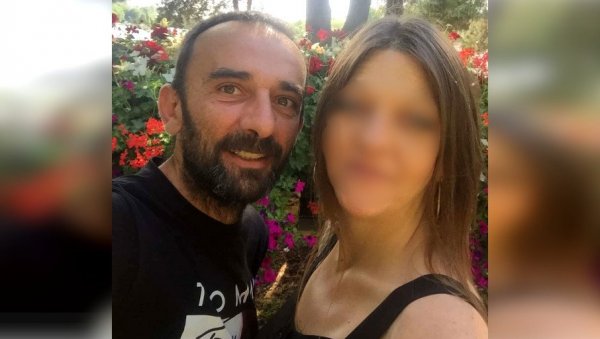 ОВО ЈЕ МУШКАРАЦ КОЈИ СЕ РАЗНЕО БОМБОМ У ВРШЦУ: Душан цревом за воду тукао девојку и њену мајку пре експлозије ОВО ЈЕ МУШКАРАЦ КОЈИ СЕ РАЗНЕО БОМБОМ У ВРШЦУ: Душан цревом за воду тукао девојку и њену мајку пре експлозије