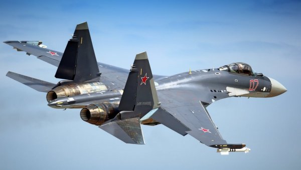 НОВЕ ТЕНЗИЈЕ НА БЛИСКОМ ИСТОКУ: Блиски сусрет америчког дрона и руског ловца (ВИДЕО) НОВЕ ТЕНЗИЈЕ НА БЛИСКОМ ИСТОКУ: Блиски сусрет америчког дрона и руског ловца (ВИДЕО)