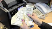 DUG RASTE DESET ODSTO GODIŠNJE: Građani i firme na kraju septembra bankama dugovali 28,5 milijardi evra