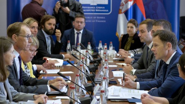 ПОСТИГНУТ ДОГОВОР О СТЕНД-БАЈ АРАНЖМАНУ СА ММФ: Окончана мисија Међународног монетарног фонда у Србији, министар Мали саопштио детаље ПОСТИГНУТ ДОГОВОР О СТЕНД-БАЈ АРАНЖМАНУ СА ММФ: Окончана мисија Међународног монетарног фонда у Србији, министар Мали саопштио детаље