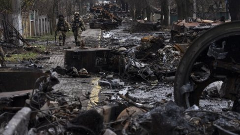 OBJAVLJENI ŠOKANTNI SATELITSKI SNIMCI Evo šta je ostalo od Soledara - čitave ulice sravnjene su sa zemljom (FOTO) OBJAVLJENI ŠOKANTNI SATELITSKI SNIMCI Evo šta je ostalo od Soledara - čitave ulice sravnjene su sa zemljom (FOTO)