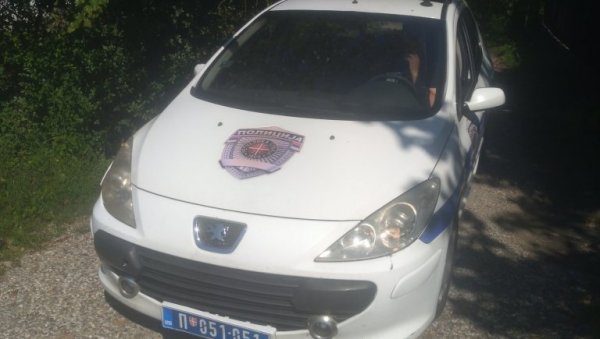ЈЕЗИВА ТРАГЕДИЈА У ГРОЦКОЈ: Бојан на трактору упао у бунар ЈЕЗИВА ТРАГЕДИЈА У ГРОЦКОЈ: Бојан на трактору упао у бунар