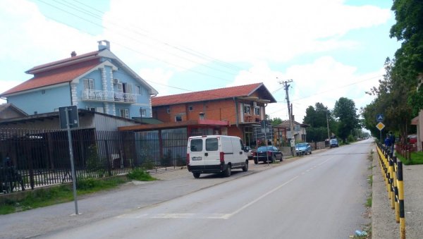 УСМРТИО АУТОМ ЖЕНУ НА БИЦИКЛУ, ПА ПОБЕГАО: Саобраћајна несрећа у Пожаревцу, полиција трага за возачем УСМРТИО АУТОМ ЖЕНУ НА БИЦИКЛУ, ПА ПОБЕГАО: Саобраћајна несрећа у Пожаревцу, полиција трага за возачем