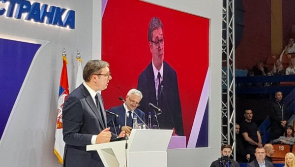 ВУЧИЋ У ЛЕСКОВЦУ НА ПРОСЛАВИ 14 ГОДИНА ПОСТОЈАЊА СНС: Косово нам као вране отимају сваког дана, али нисмо спремни на капитулацију (ФОТО) ВУЧИЋ У ЛЕСКОВЦУ НА ПРОСЛАВИ 14 ГОДИНА ПОСТОЈАЊА СНС: Косово нам као вране отимају сваког дана, али нисмо спремни на капитулацију (ФОТО)