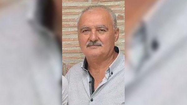 НЕСТАО РИБОЛОВАЦ ИЗ ПАНЧЕВА: Син се нада да је испливао из Дунава - Пронашли чамац и патику НЕСТАО РИБОЛОВАЦ ИЗ ПАНЧЕВА: Син се нада да је испливао из Дунава - Пронашли чамац и патику