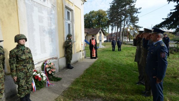 У СПОМЕН СЛАВНИХ ПРЕДАКА: Обележен Дан ослобођења Краљева у Првом светском рату (ФОТО) У СПОМЕН СЛАВНИХ ПРЕДАКА: Обележен Дан ослобођења Краљева у Првом светском рату (ФОТО)