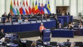 ШТА ЈЕ СВЕ ПОД САНКЦИЈАМА ЕУ: Осим аутомобила забрањен и тоалт папир, обућа, парфеми ШТА ЈЕ СВЕ ПОД САНКЦИЈАМА ЕУ: Осим аутомобила забрањен и тоалт папир, обућа, парфеми