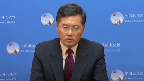 UZBURKANA VELIKA BRITANIJA: Kleverli odložio put u Peking - Nestanak kineskog ministra loše utiče na međunarodne odnose UZBURKANA VELIKA BRITANIJA: Kleverli odložio put u Peking - Nestanak kineskog ministra loše utiče na međunarodne odnose