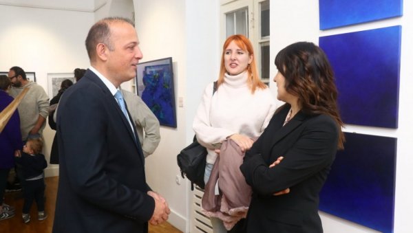 АФИРМАЦИЈА УМЕТНИКА И ПОДСТИЦАЈ КУЛТУРНОГ ЖИВОТА: У Шапцу отворен традиционални 65. Октобарски салон АФИРМАЦИЈА УМЕТНИКА И ПОДСТИЦАЈ КУЛТУРНОГ ЖИВОТА: У Шапцу отворен традиционални 65. Октобарски салон