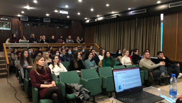 ПРИЈАВЕ ЗА ПРОЈЕКАТ ПОКРЕНИ СЕ - ИСКОРИСТИ ШАНСУ: Плаћена пракса за студенте и шанса за посао ПРИЈАВЕ ЗА ПРОЈЕКАТ ПОКРЕНИ СЕ - ИСКОРИСТИ ШАНСУ: Плаћена пракса за студенте и шанса за посао