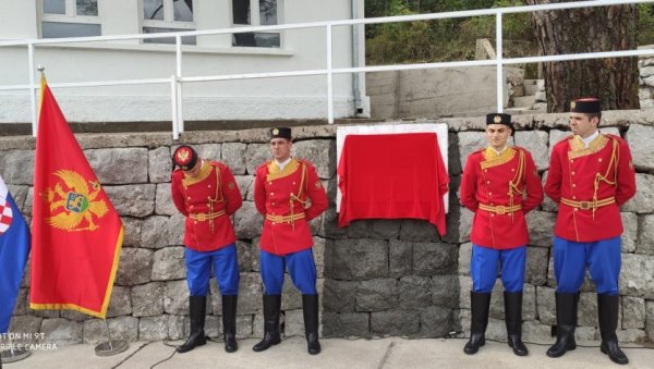 ТРАЖИ СЕ ХИТНА СМЕНА ГЕНЕРАЛШТАБА ВЦГ: Посланик ДФ-а Јован Вучуровић о случају Морињ ТРАЖИ СЕ ХИТНА СМЕНА ГЕНЕРАЛШТАБА ВЦГ: Посланик ДФ-а Јован Вучуровић о случају Морињ