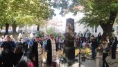 VENCI NA SPOMENIKU JUNACIMA: Paraćin obeležio Dan oslobođenja u Prvom svetskom ratu VENCI NA SPOMENIKU JUNACIMA: Paraćin obeležio Dan oslobođenja u Prvom svetskom ratu