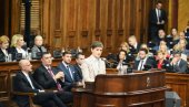 ТИМ ПО ЖЕЉИ ГРАЂАНА, А НЕ АМБАСАДОРА: Главна порука Ане Брнабић са јучерашње Скупштине ТИМ ПО ЖЕЉИ ГРАЂАНА, А НЕ АМБАСАДОРА: Главна порука Ане Брнабић са јучерашње Скупштине
