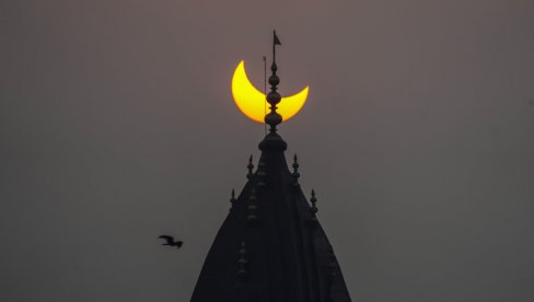 NEVEROVATAN PRIZOR ŠIROM EVROPE: Kako je izgledalo pomračenje Sunca (FOTO)