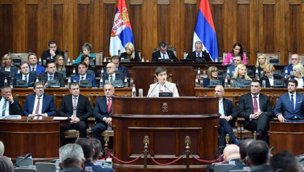 ЗА СРБИЈУ КОЈА УМЕ ДА ПОБЕДИ: Шест циљева из експозеа Ане Брнабић ЗА СРБИЈУ КОЈА УМЕ ДА ПОБЕДИ: Шест циљева из експозеа Ане Брнабић