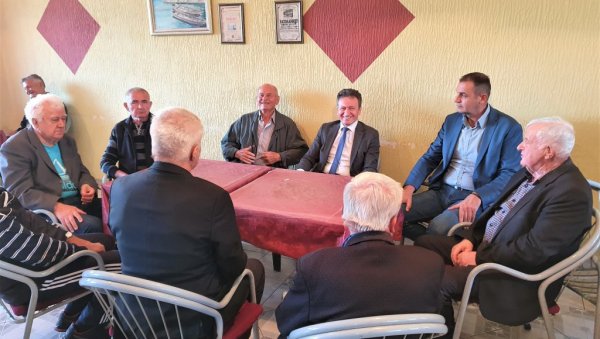 ПЕНЗИОНЕРИМА ПО 100 КМ: Леп гест Општине Угљевик поводом крсне славе Свете Петке ПЕНЗИОНЕРИМА ПО 100 КМ: Леп гест Општине Угљевик поводом крсне славе Свете Петке