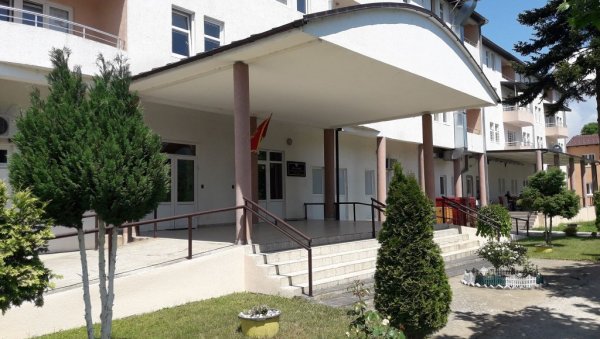 НЕСТАЛИ ЗЛАТНИ ЗУБ И БУРМА: Бура након смрти штићенице Дома за старе у Бијелом Пољу НЕСТАЛИ ЗЛАТНИ ЗУБ И БУРМА: Бура након смрти штићенице Дома за старе у Бијелом Пољу