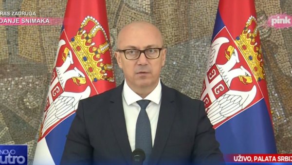 ЗАВРШЕН САСТАНАК ВУЧИЋА СА СРБИМА СА КиМ Ракић: Добили смо чврсте гаранције да ће председник Вучић бити уз свој народ ЗАВРШЕН САСТАНАК ВУЧИЋА СА СРБИМА СА КиМ Ракић: Добили смо чврсте гаранције да ће председник Вучић бити уз свој народ