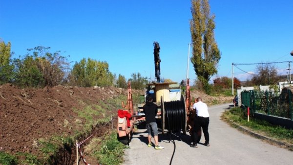 ВИШЕ СТРУЈЕ ЗА ИНДУСТРИЈСКУ ЗОНУ: У Параћину су у току радови на електроинсталацијама ВИШЕ СТРУЈЕ ЗА ИНДУСТРИЈСКУ ЗОНУ: У Параћину су у току радови на електроинсталацијама