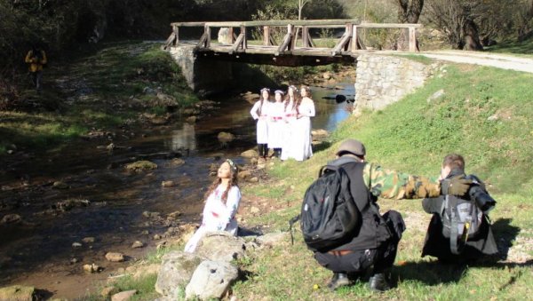 КОЛОНИЈА „СВЕТА ГОРА ЦРНИЧКА“: Још једно издање манифестације код Забреге КОЛОНИЈА „СВЕТА ГОРА ЦРНИЧКА“: Још једно издање манифестације код Забреге