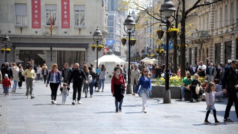 NOVA PREVARA KRUŽI SRBIJOM: Devojci skinuli 53.000 dinara sa računa - Oglasile se i banke NOVA PREVARA KRUŽI SRBIJOM: Devojci skinuli 53.000 dinara sa računa - Oglasile se i banke