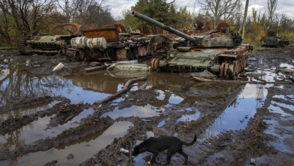 РАТ У УКРАЈИНИ: ВСУ покушао напад на Крим; Руске снаге напредују код Авдејевке, ВСУ држи мостобран на Дњепру (ФОТО/МАПА/ВИДЕО)