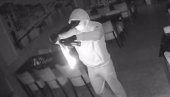 DRAMA U PRIJEPOLJU: Provalio u restoran, pa pokušao da ga zapali DRAMA U PRIJEPOLJU: Provalio u restoran, pa pokušao da ga zapali