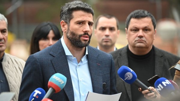 ШАПИЋ: Од следеће школске године нова и модерна школа „Светислав Голубовић Митраљета” (ФОТО) ШАПИЋ: Од следеће школске године нова и модерна школа „Светислав Голубовић Митраљета” (ФОТО)