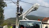 ЗА БЕЗБЕДНИЈЕ РАСКРСНИЦЕ: Камере за видео-надзор постављење на најпрометнијим улицама Трстеника (ФОТО)