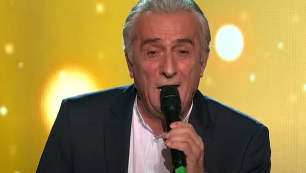 НАШ ЧУВЕНИ ПЕВАЧ РАДИ У АМЕРИЦИ КАО ПОШТАР: Желим да се вратим у Србију, купио сам авионску карту НАШ ЧУВЕНИ ПЕВАЧ РАДИ У АМЕРИЦИ КАО ПОШТАР: Желим да се вратим у Србију, купио сам авионску карту