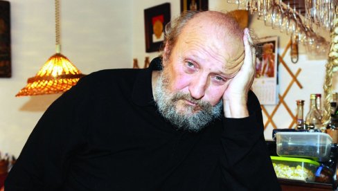 МАЈКЕ СЕ НЕ СЕЋАМ, А ОТАЦ У ЛОГОРУ: Тежак живот Петра Божовића: Брат ми је остао у сиротишту, то ми није опростио