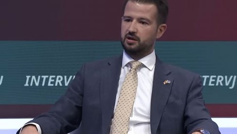 JA SAM IMAO TRI GODINE KAD JE MILO UŠAO U POLITIKU, DOSTA JE Milatović poručio - Crna Gora postoji i bez Đukanovića JA SAM IMAO TRI GODINE KAD JE MILO UŠAO U POLITIKU, DOSTA JE Milatović poručio - Crna Gora postoji i bez Đukanovića