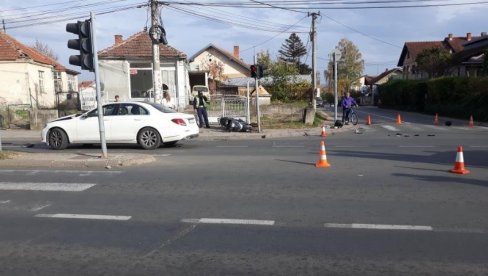SAOBRAĆAJNA NEZGODA KOD OBRENOVCA: Lakše povređen motociklista SAOBRAĆAJNA NEZGODA KOD OBRENOVCA: Lakše povređen motociklista