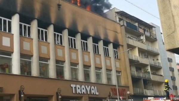 ЈОШ БЕЗ САОБРАЋАЈА У ВИДОВДАНСКОЈ УЛИЦИ: После пожара у Крушевцу и даље на снази привремена забрана ЈОШ БЕЗ САОБРАЋАЈА У ВИДОВДАНСКОЈ УЛИЦИ: После пожара у Крушевцу и даље на снази привремена забрана