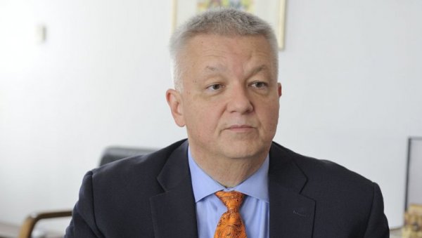НИ АМЕРИЧКИ АВИОНИ НИСУ ЈАЧИ ОД ВОЉЕ НАРОДА СРПСКЕ Интервју - Обрад Кесић, политички аналитичар НИ АМЕРИЧКИ АВИОНИ НИСУ ЈАЧИ ОД ВОЉЕ НАРОДА СРПСКЕ Интервју - Обрад Кесић, политички аналитичар