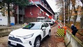 НАКОН ШТО СУ НАПУСТИЛИ СЛУЖБУ: Српски полицајци раздужују униформе и овлашћења (ФОТО) НАКОН ШТО СУ НАПУСТИЛИ СЛУЖБУ: Српски полицајци раздужују униформе и овлашћења (ФОТО)