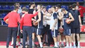 PEŠIĆEVI MARATONCI PRED CILJEM: Milutinov i Davidovac u štafeti za Mundobasket PEŠIĆEVI MARATONCI PRED CILJEM: Milutinov i Davidovac u štafeti za Mundobasket