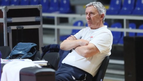 PEŠIĆ JE U GODINAMA, A PITANJE JE I KO ĆE MU DOĆI: Đurović ne veruje u uspeh Srbije na Mundobasketu