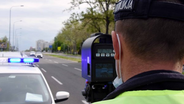 АПЕЛ УЧЕСНИЦИМА У САОБРАЋАЈУ: Агенција за безбедност позива возаче на уздржавање од алкохола