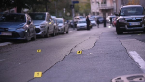 ПОЗНАТ ИДЕНТИТЕТ МЛАДИЋА УПУЦАНОГ НА ЧУКАРИЦИ: Превезен у Ургентни центар - нападач у бекству ПОЗНАТ ИДЕНТИТЕТ МЛАДИЋА УПУЦАНОГ НА ЧУКАРИЦИ: Превезен у Ургентни центар - нападач у бекству