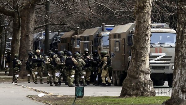 РУСКО МИНИСТАРСТВО ОДБРАНЕ ОБЈАВИЛО: Најновије информације о повлачењу из Херсона РУСКО МИНИСТАРСТВО ОДБРАНЕ ОБЈАВИЛО: Најновије информације о повлачењу из Херсона