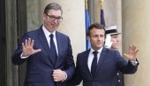 MAKRON NAKON RAZGOVORA SA VUČIĆEM: Ponovio sam mu želju da Srbija nastavi da ide napred na svom evropskom putu (FOTO)
