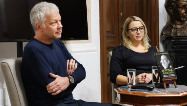 ПАНОНСКИ АДМИРАЛ ЈЕ ЛИЧИО НА СВОЈЕ ПЕСМЕ: Kњига о Балашевићу представљена у Кикинди ПАНОНСКИ АДМИРАЛ ЈЕ ЛИЧИО НА СВОЈЕ ПЕСМЕ: Kњига о Балашевићу представљена у Кикинди