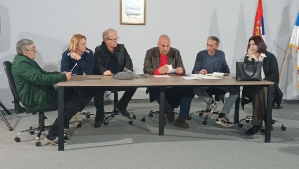 ИЗБОРНА СКУПШТИНА СПОРТСКОГ САВЕЗА У ПАРАЋИНУ: Борко Радојковић нови председник ССОП ИЗБОРНА СКУПШТИНА СПОРТСКОГ САВЕЗА У ПАРАЋИНУ: Борко Радојковић нови председник ССОП