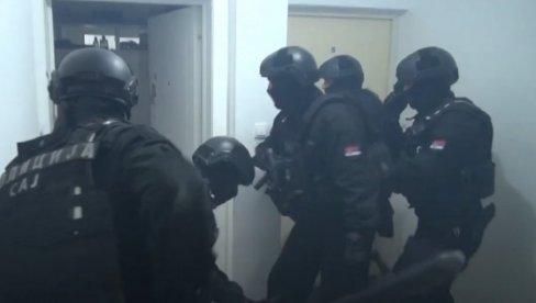 TUŽILAŠTVO ZA ORGANIZOVANI KRIMINAL NALOŽILO ISTRAGU: Na meti grupa koja se sumnjiči za proizvodnju i stavljanje u promet opojnih droga TUŽILAŠTVO ZA ORGANIZOVANI KRIMINAL NALOŽILO ISTRAGU: Na meti grupa koja se sumnjiči za proizvodnju i stavljanje u promet opojnih droga