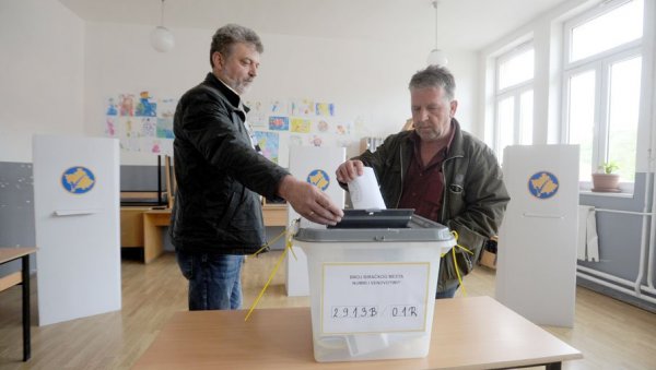 ВЈОСА УЗАЛУД ПРИЗИВА ИЗБОРЕ: Османијева планира гласање за 18. децембар у четири српске општине на северу Космета ВЈОСА УЗАЛУД ПРИЗИВА ИЗБОРЕ: Османијева планира гласање за 18. децембар у четири српске општине на северу Космета